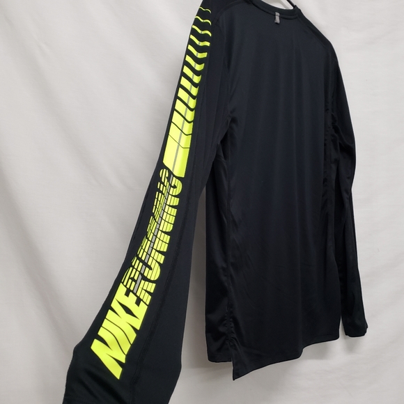 Nike Dri-Fit Top - Picture 3 of 8